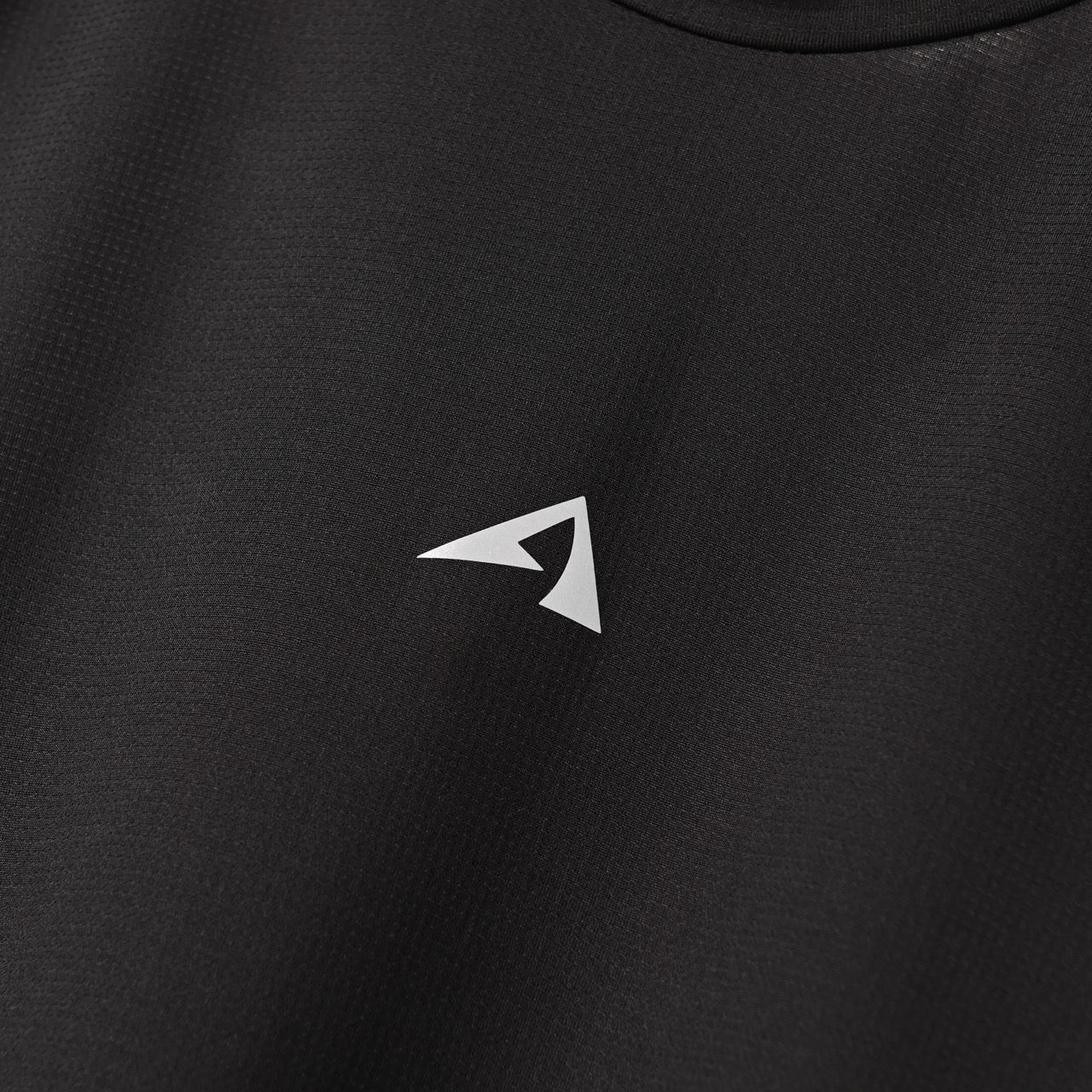 CORTE RUNNING JERSEY MEN SS BLACK - WHITE
